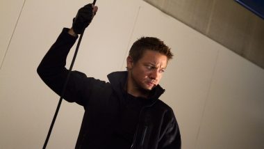Jeremy Renneris suvaidins boksininką Rokį (4)